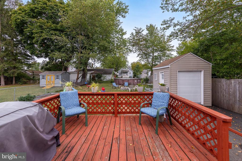 33 E CLINTON STREET