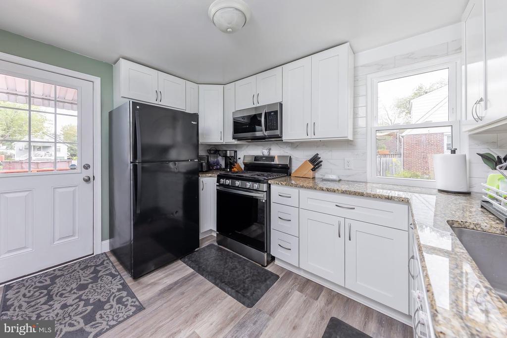33 E CLINTON STREET