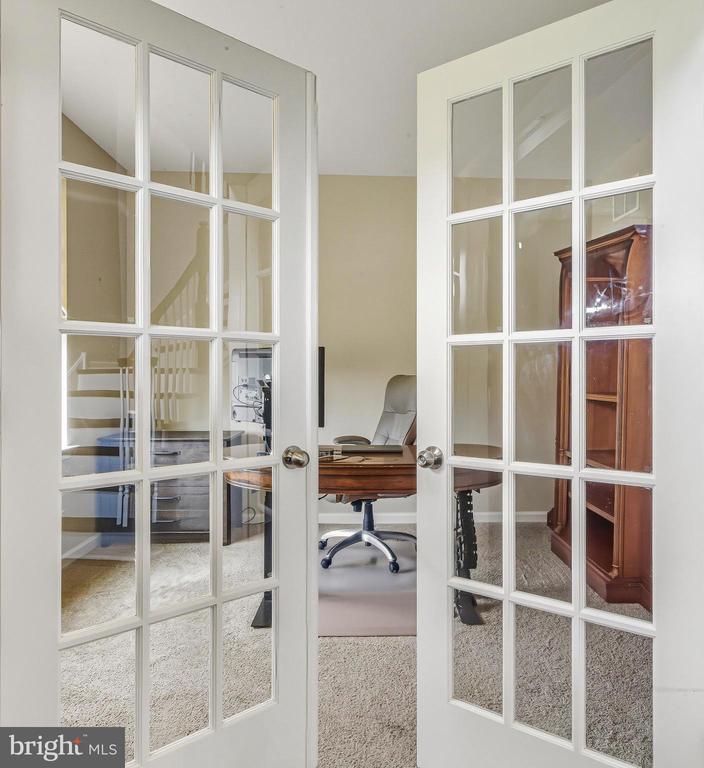 8 OAK VIEW TERRACE