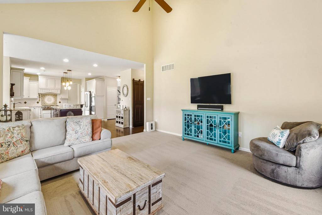 8 OAK VIEW TERRACE
