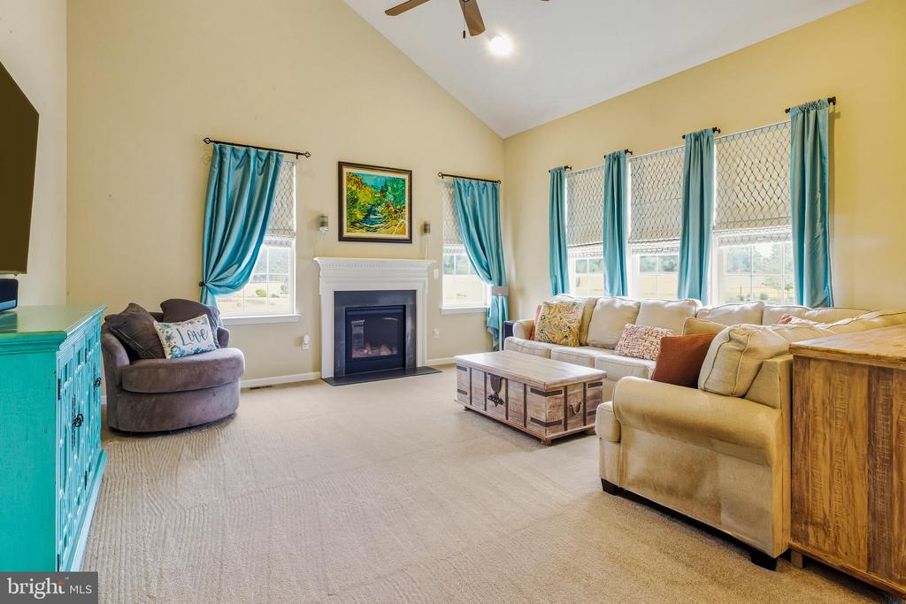 8 OAK VIEW TERRACE