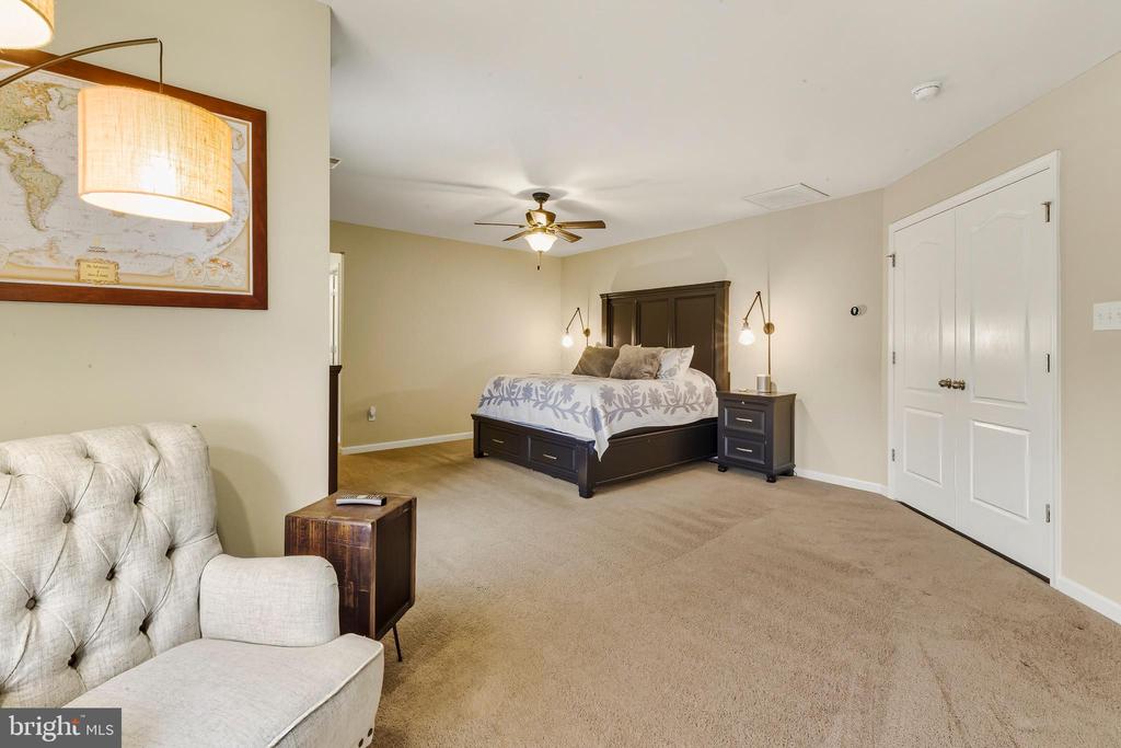 8 OAK VIEW TERRACE