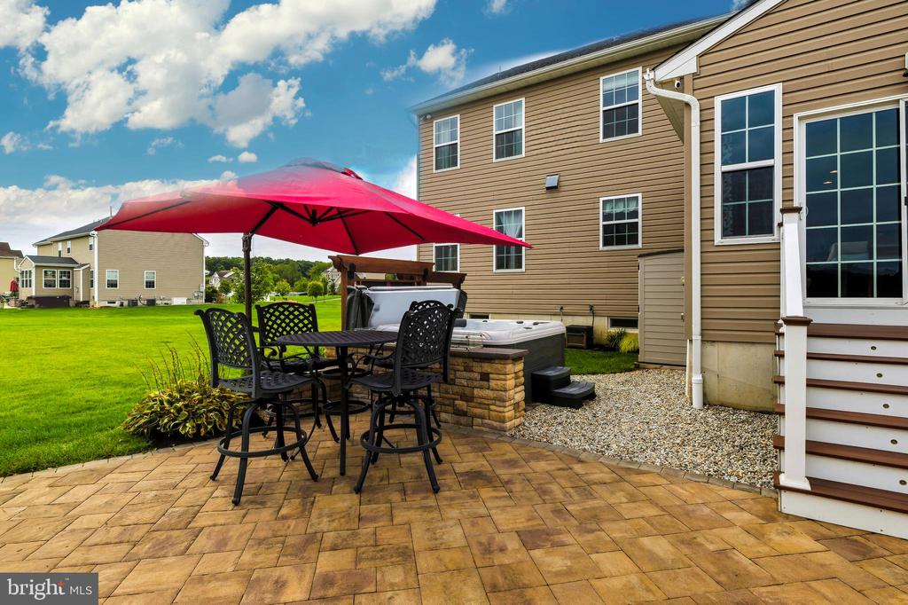 8 OAK VIEW TERRACE