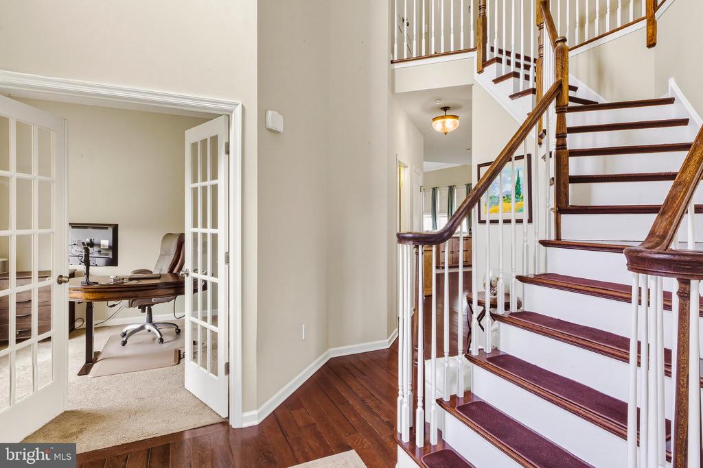 8 OAK VIEW TERRACE
