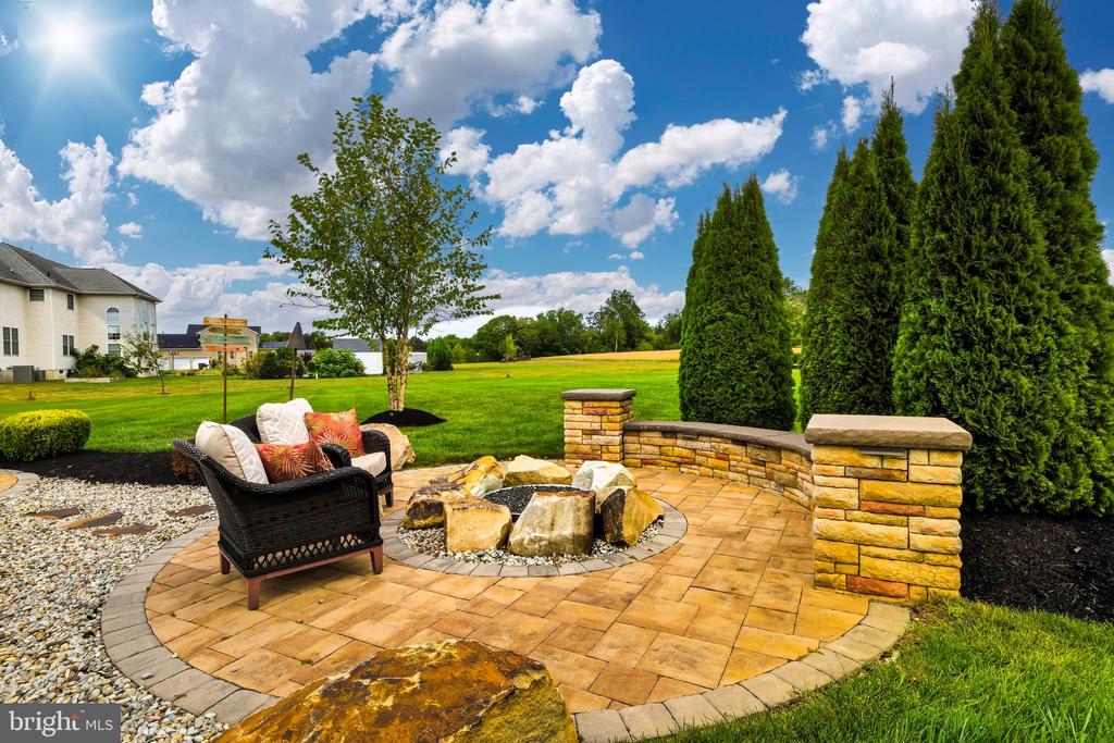 8 OAK VIEW TERRACE