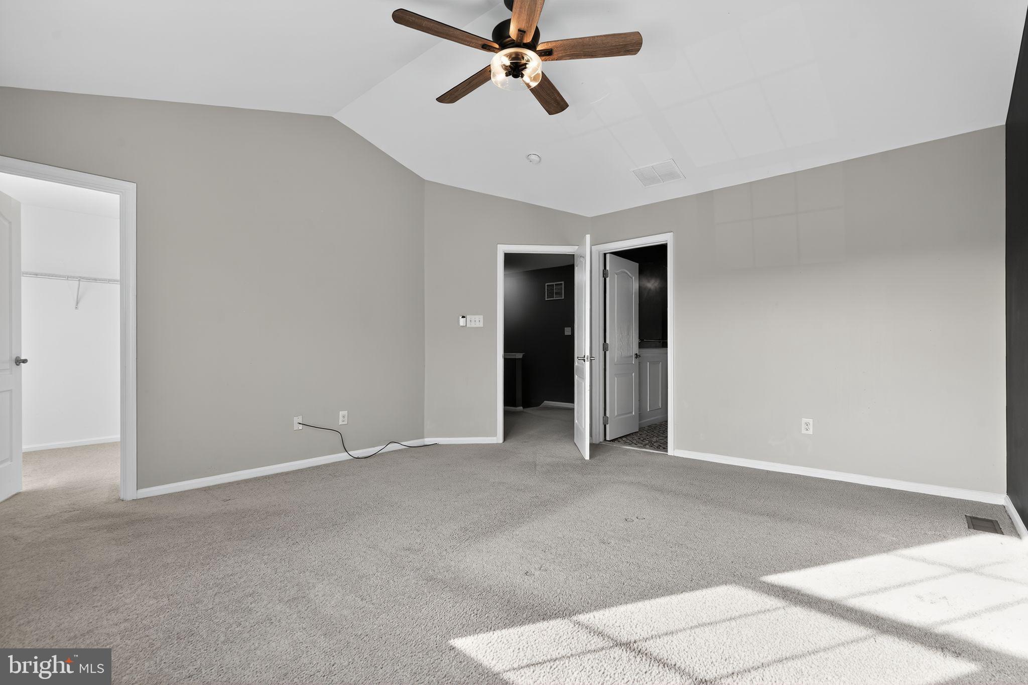 96 EAGLEVIEW TERRACE