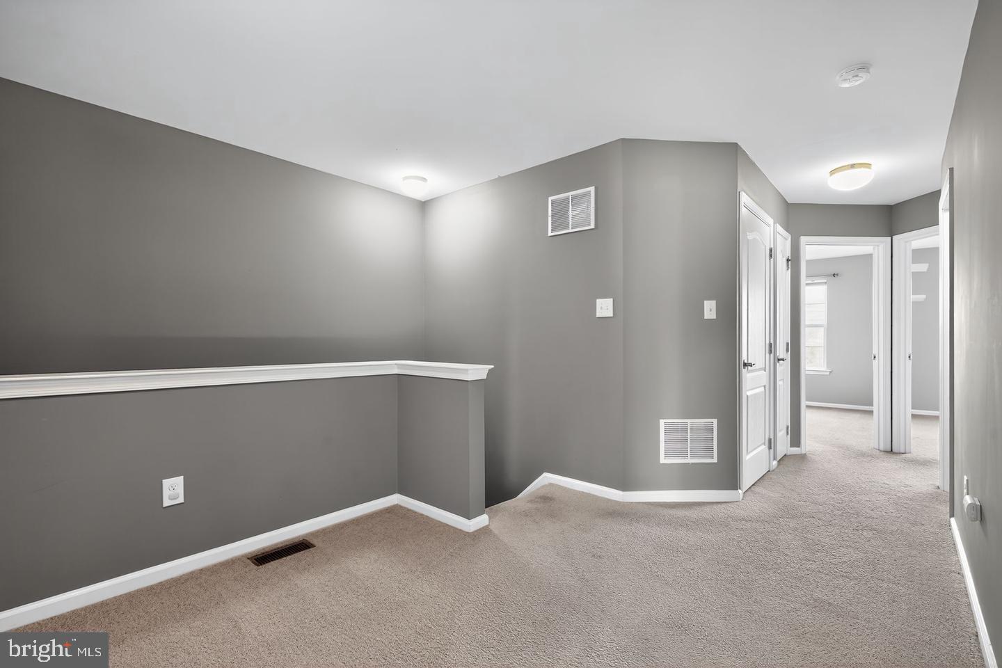 96 EAGLEVIEW TERRACE