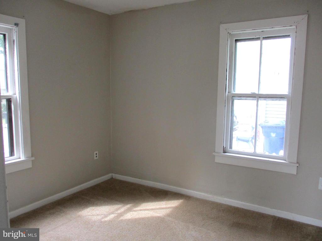 7 ERIC ROAD