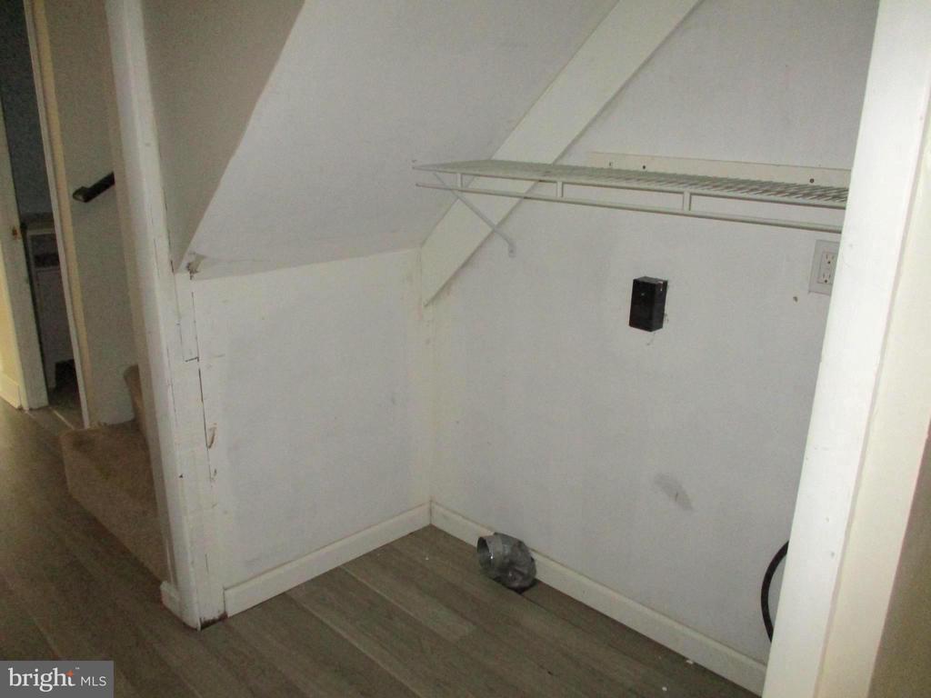 7 ERIC ROAD