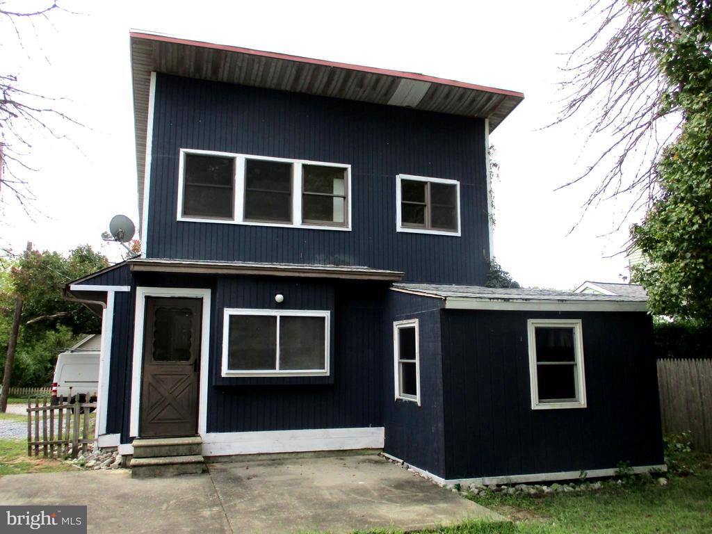 7 ERIC ROAD