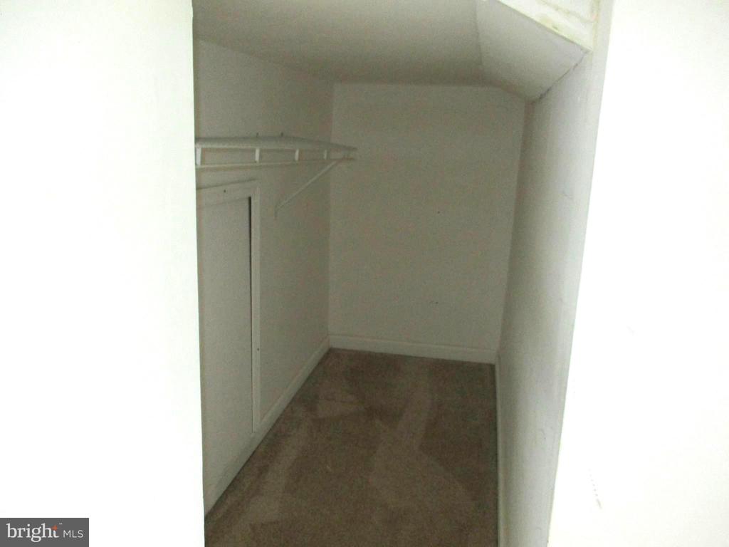 7 ERIC ROAD