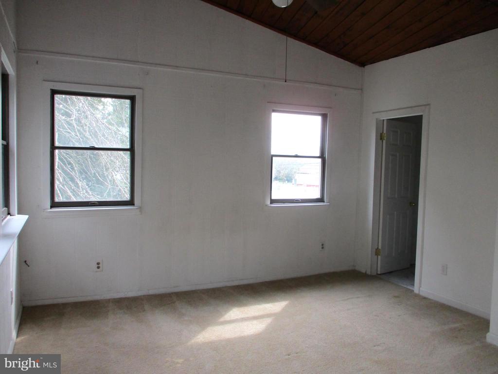 7 ERIC ROAD