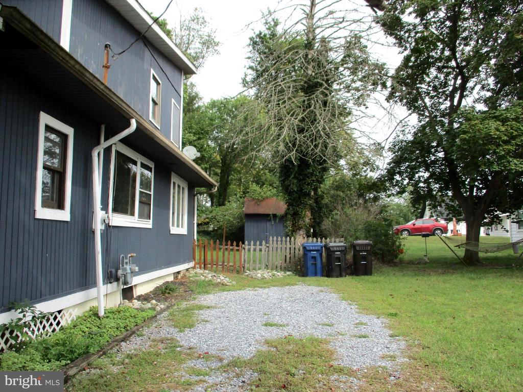 7 ERIC ROAD