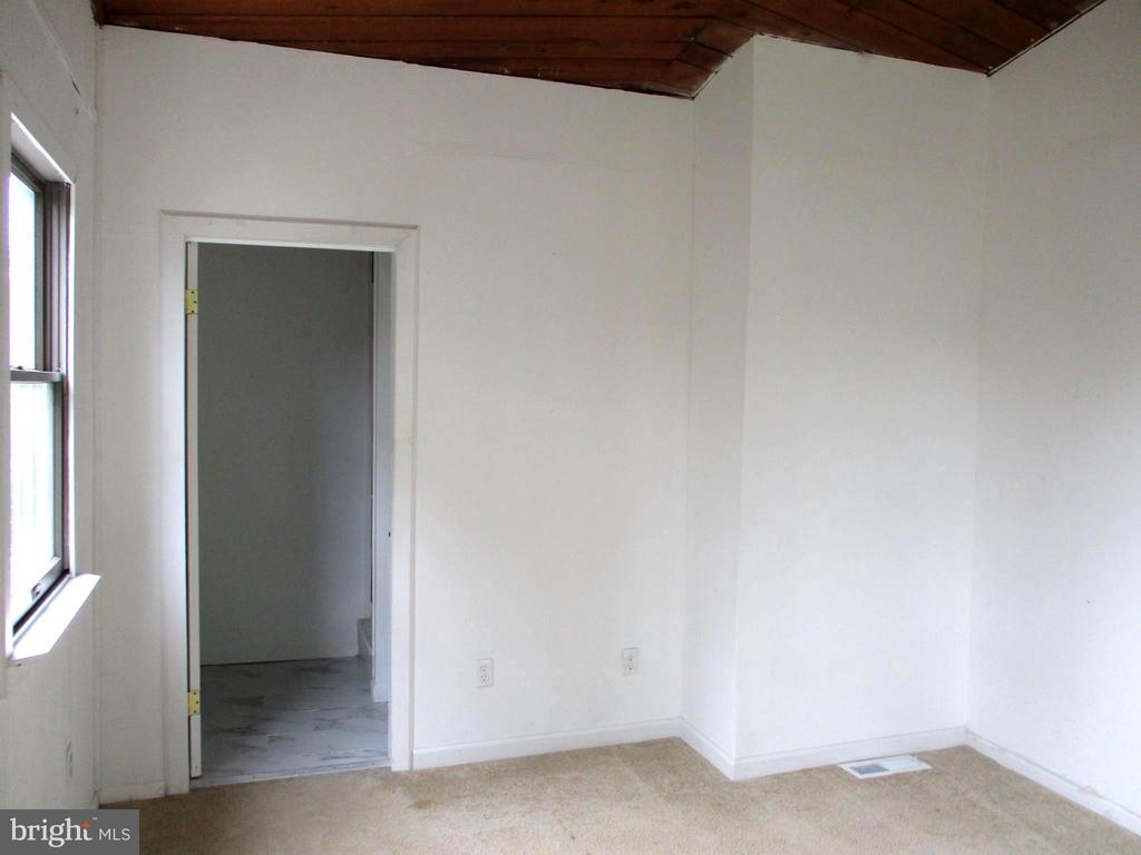 7 ERIC ROAD