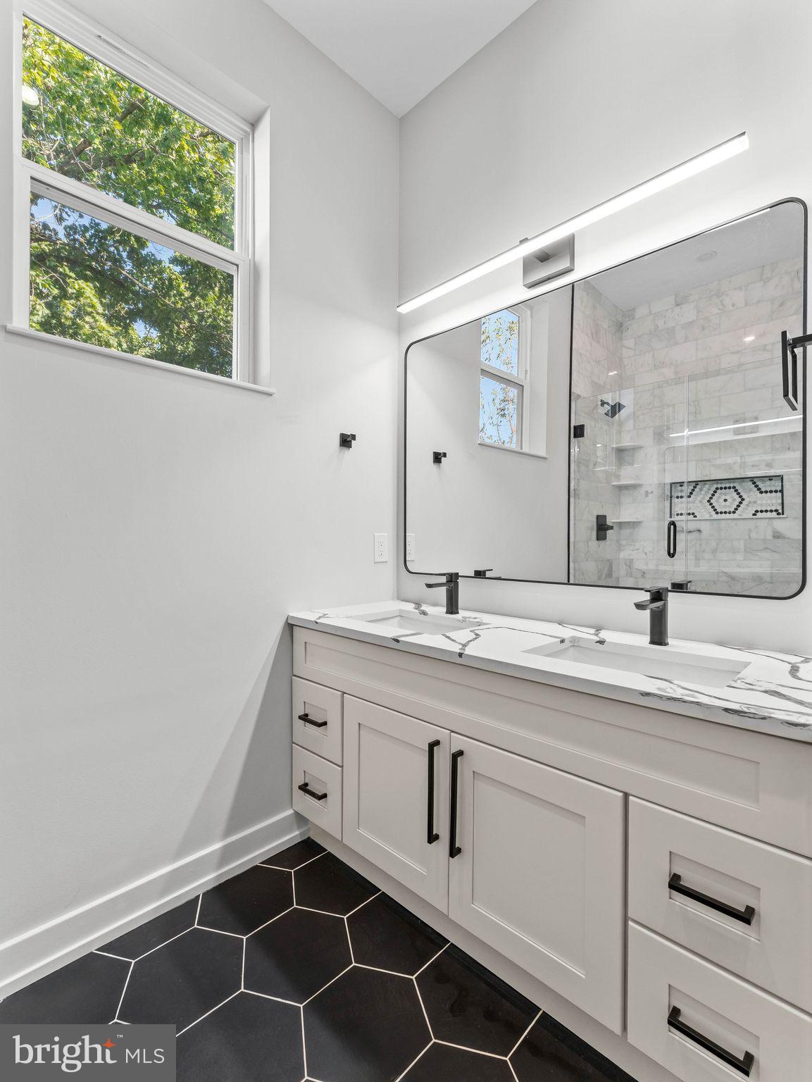 320 E CLAYTON AVENUE