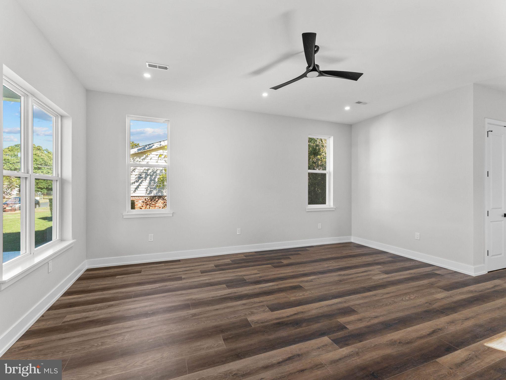 320 E CLAYTON AVENUE