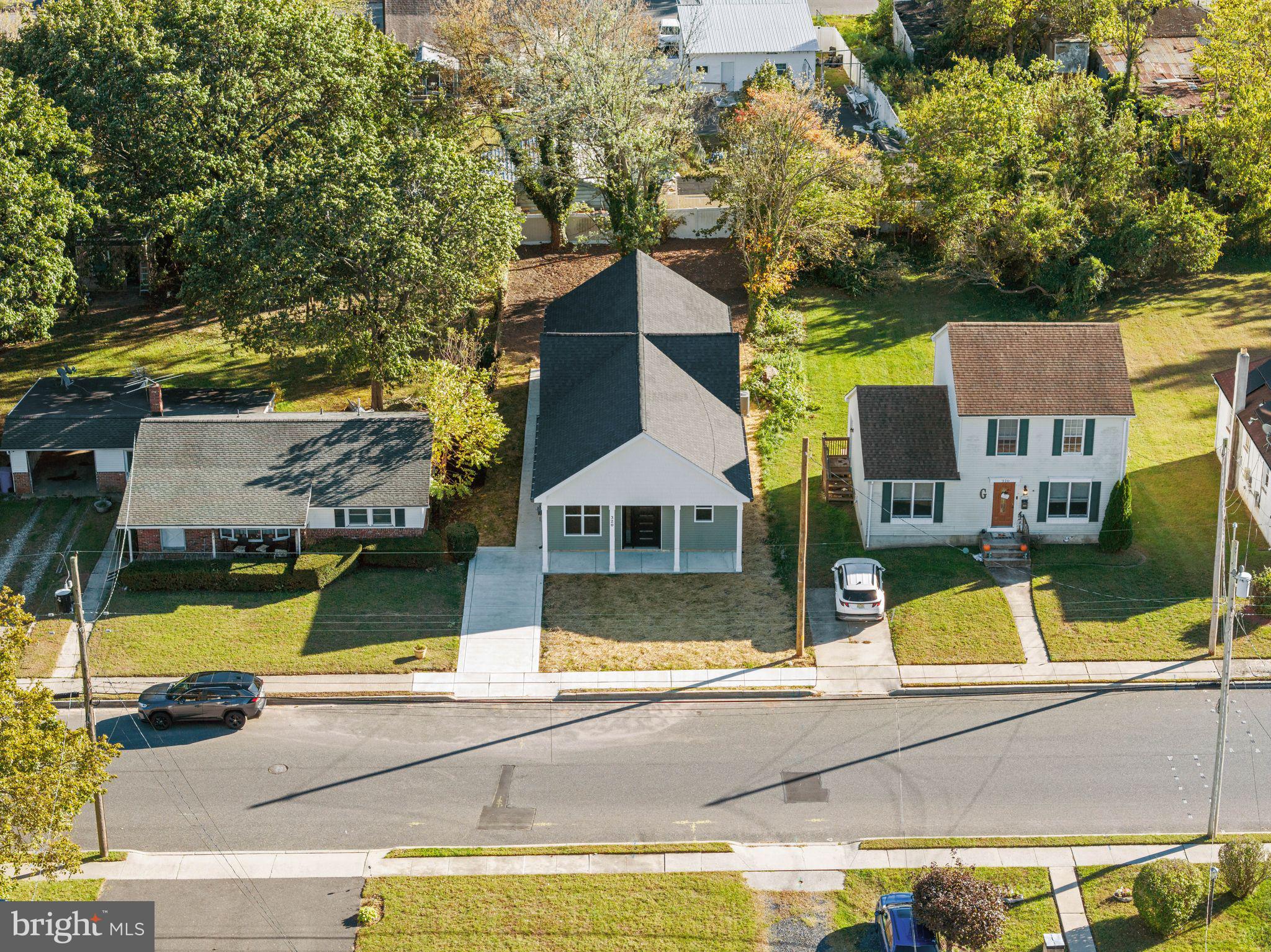 320 E CLAYTON AVENUE