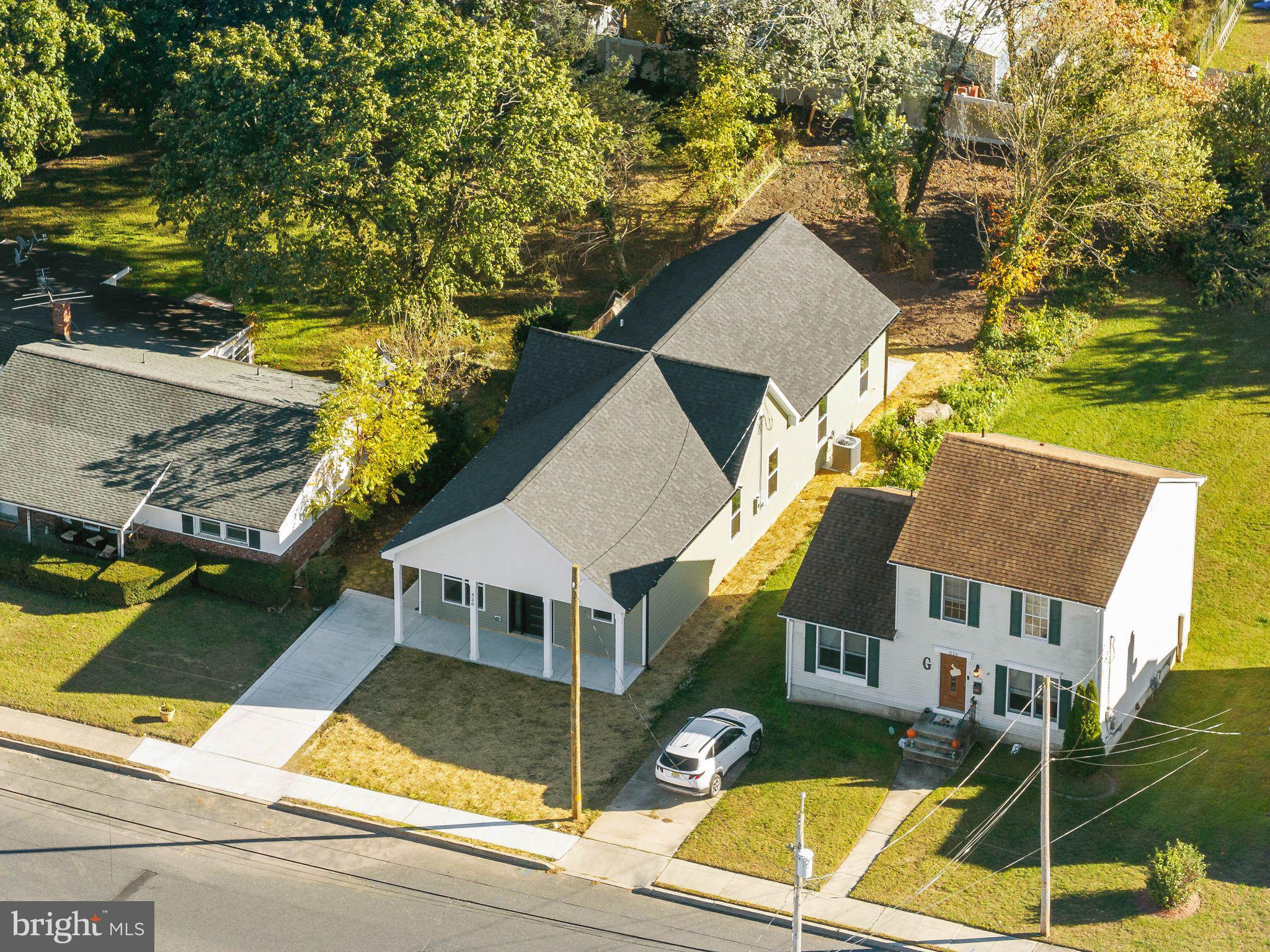 320 E CLAYTON AVENUE