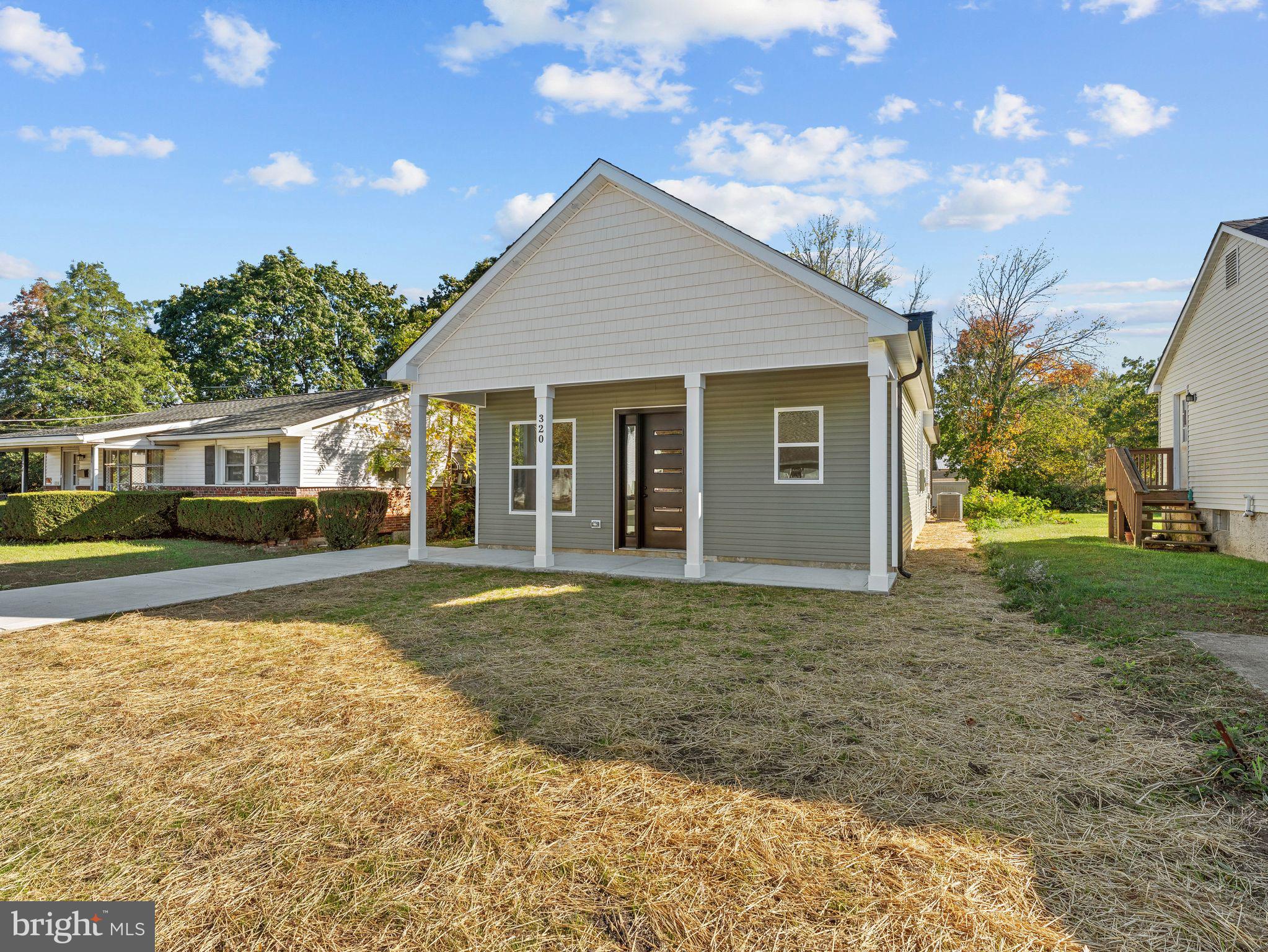 320 E CLAYTON AVENUE