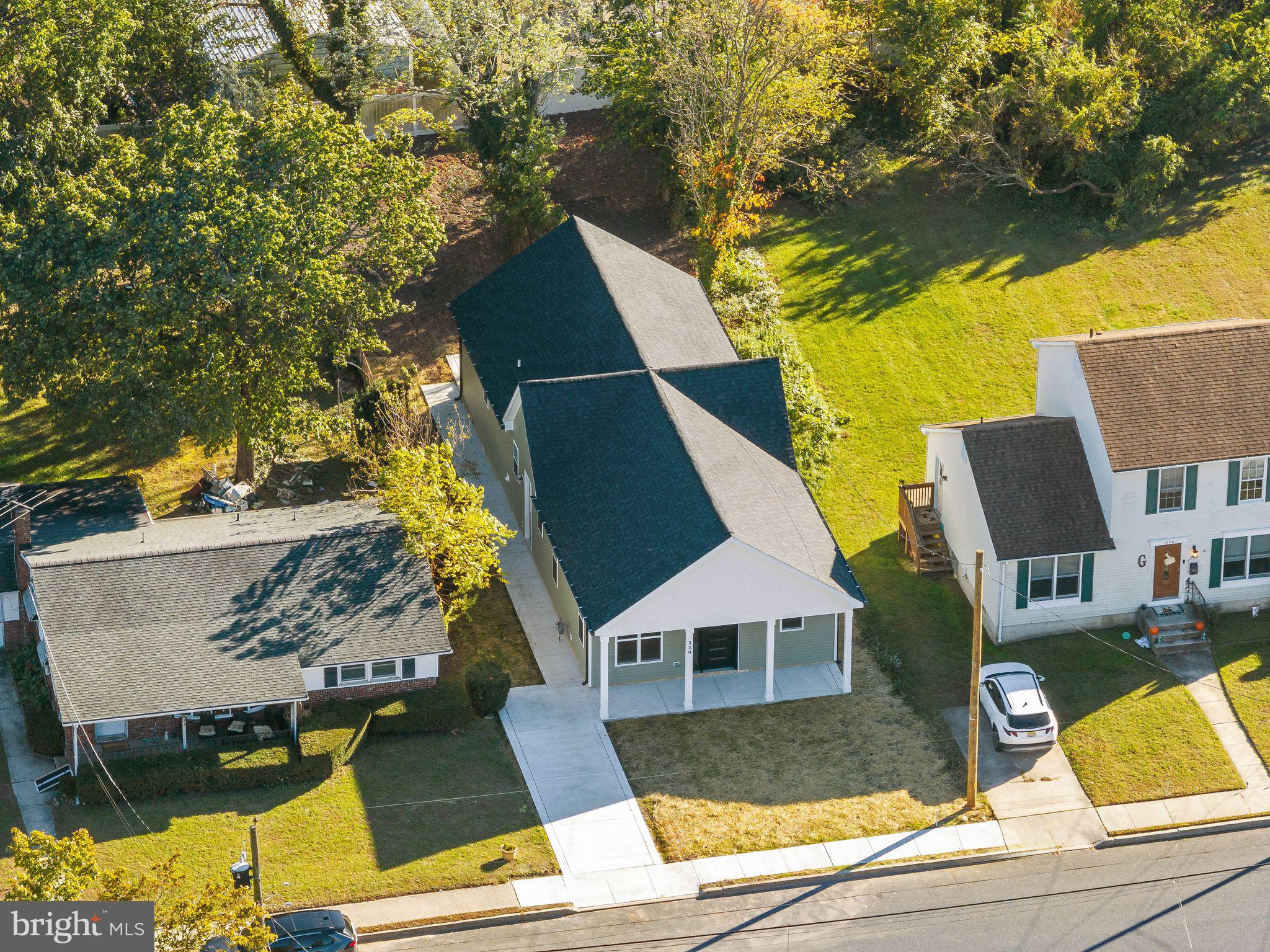 320 E CLAYTON AVENUE