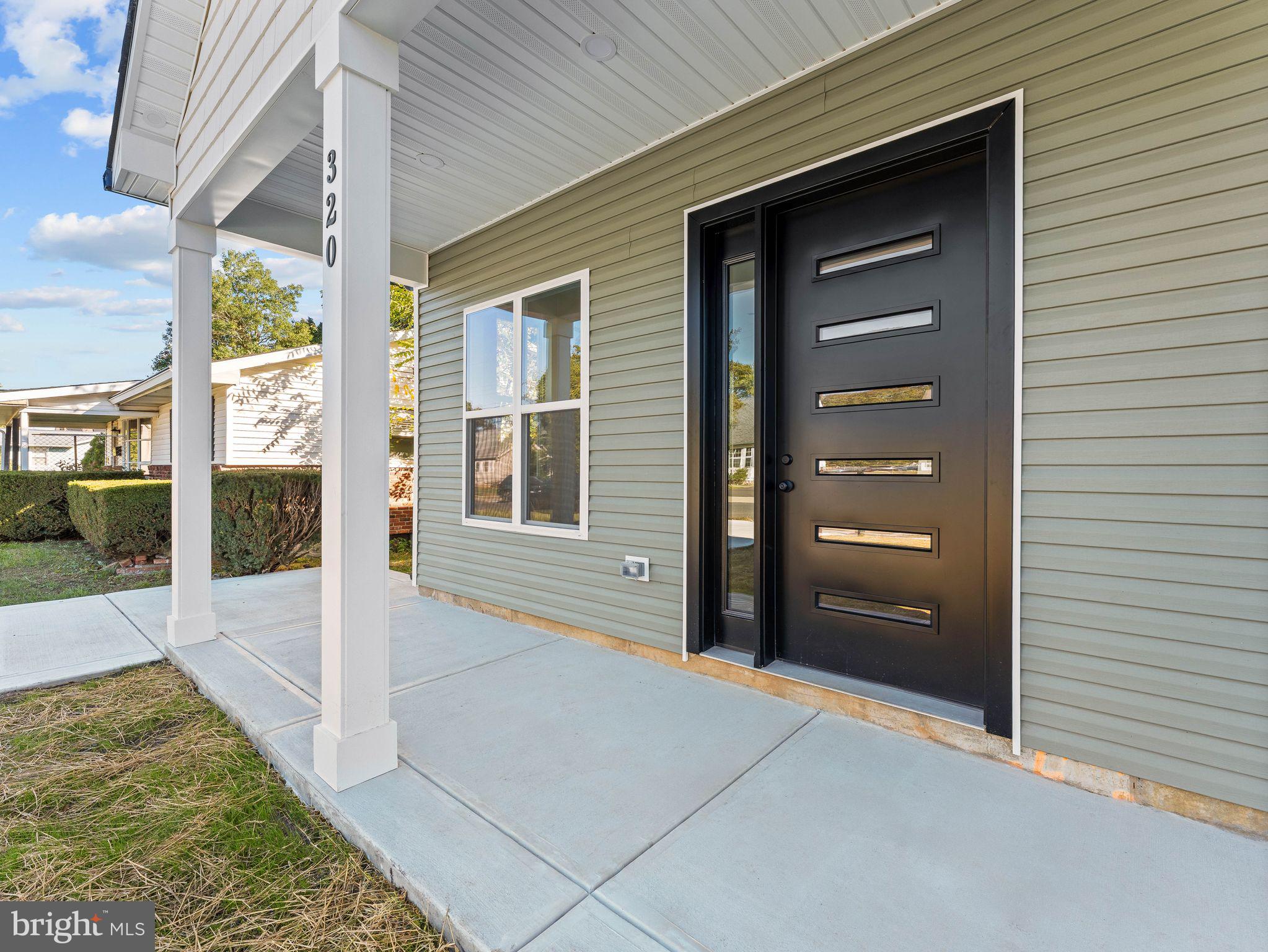 320 E CLAYTON AVENUE