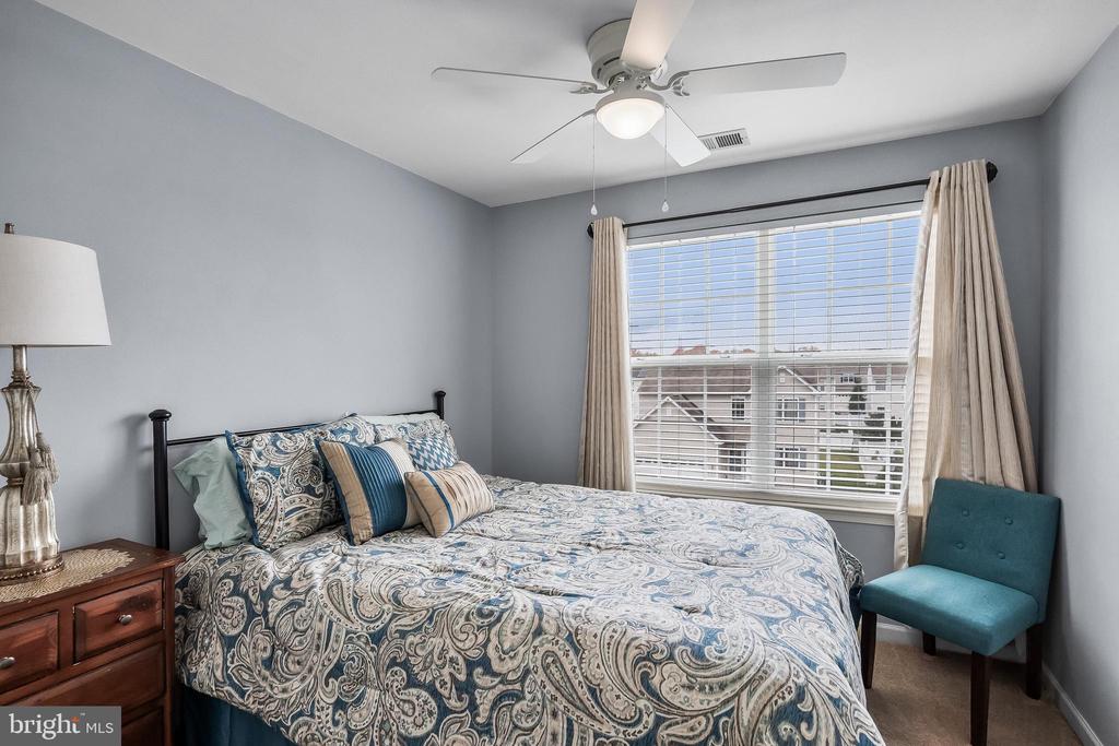 475 SALTER COURT