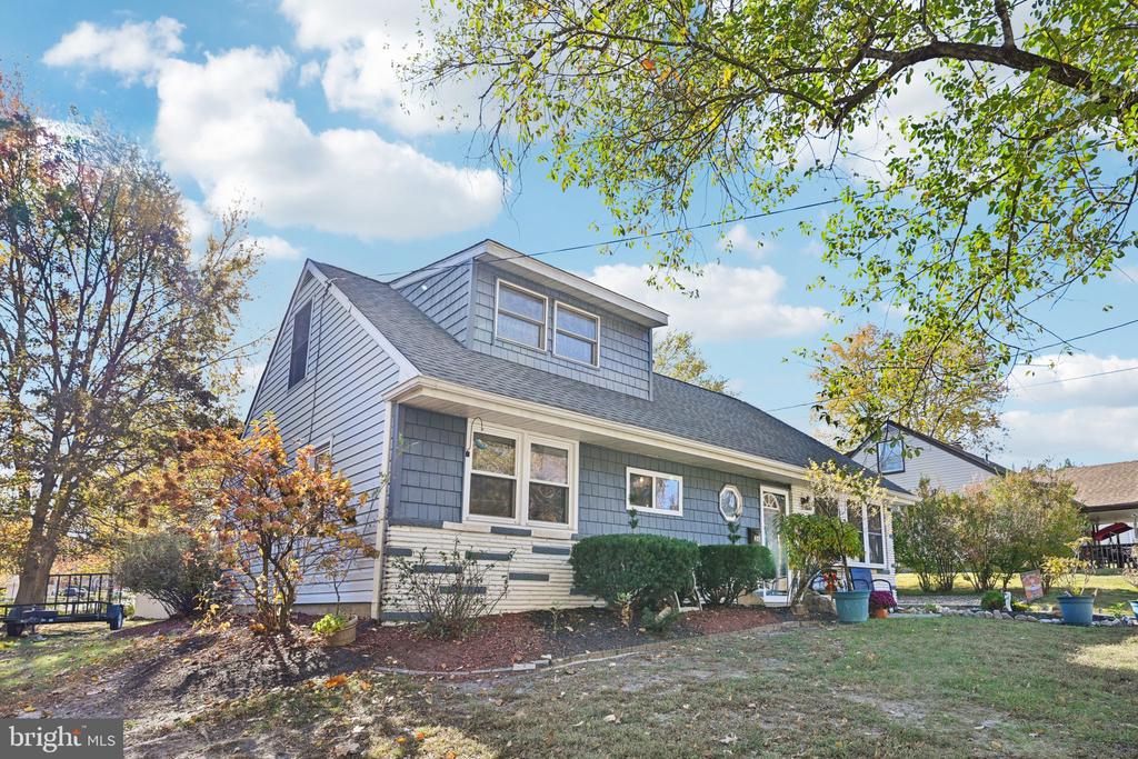360 HAVERFORD AVENUE