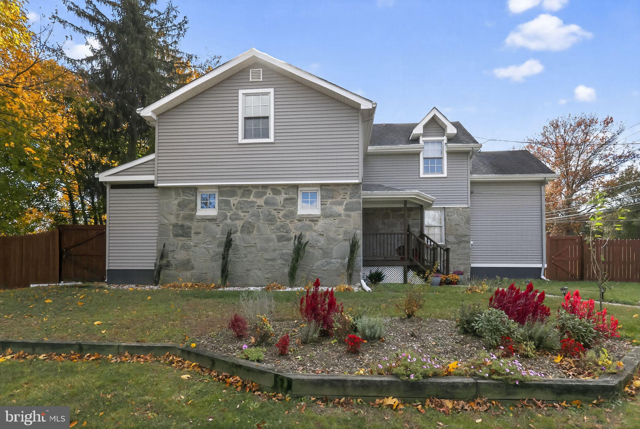 400 POPLAR AVENUE