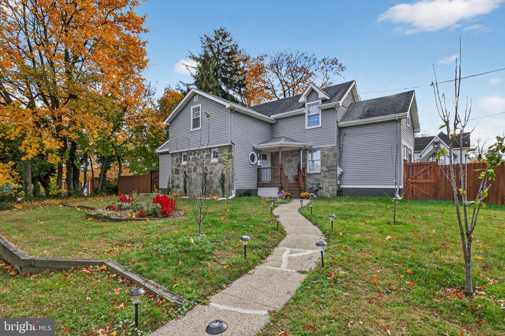 400 POPLAR AVENUE