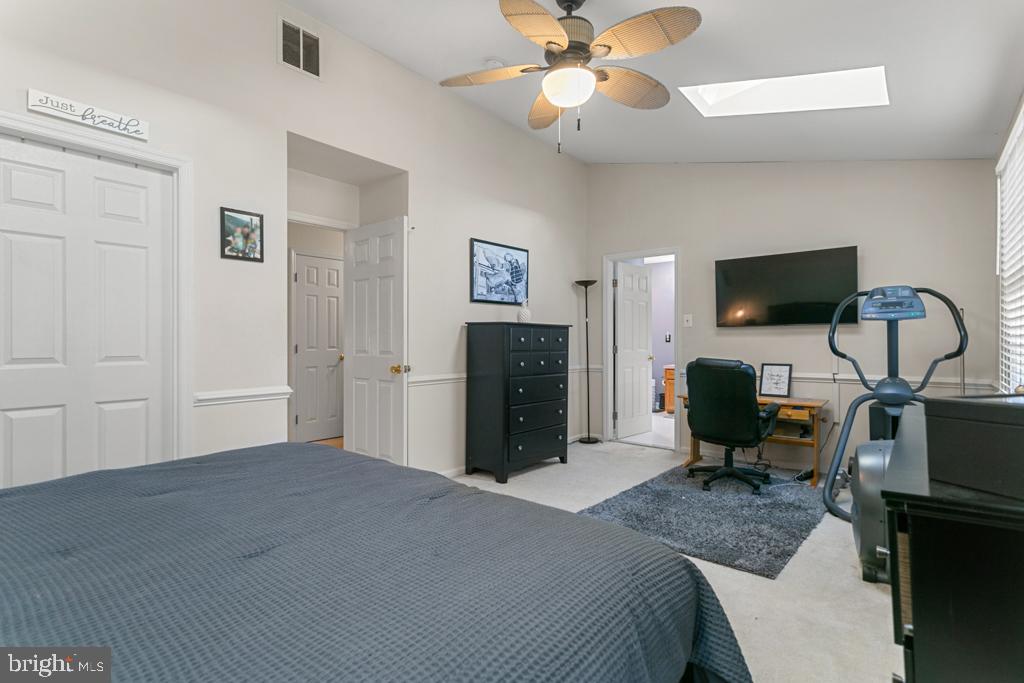 112 CARRIAGE LANE