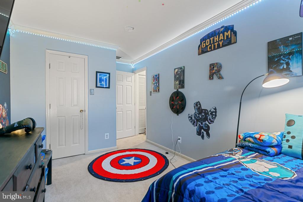 112 CARRIAGE LANE