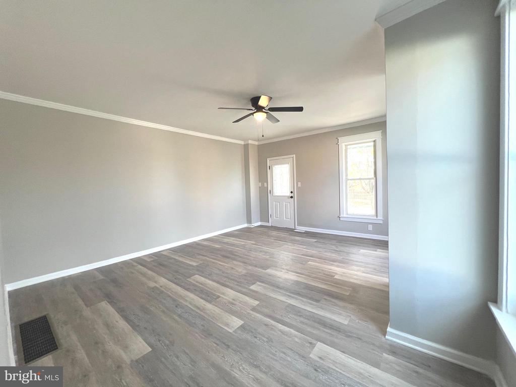 119 RAILROAD AVENUE