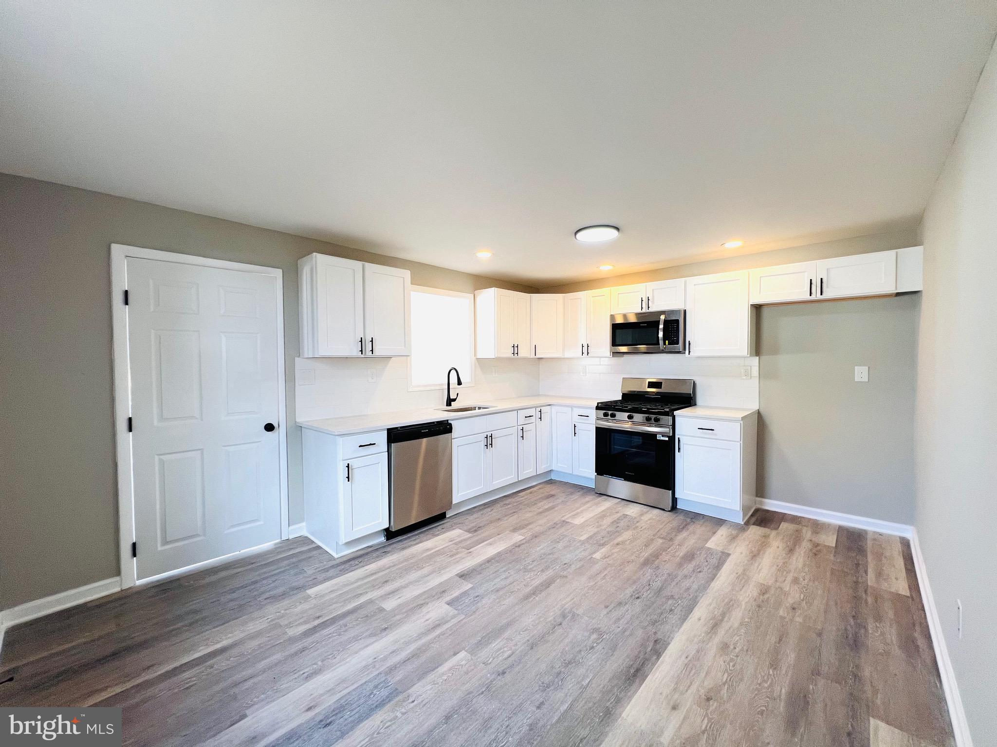 119 RAILROAD AVENUE