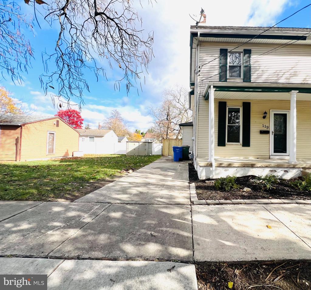 119 RAILROAD AVENUE