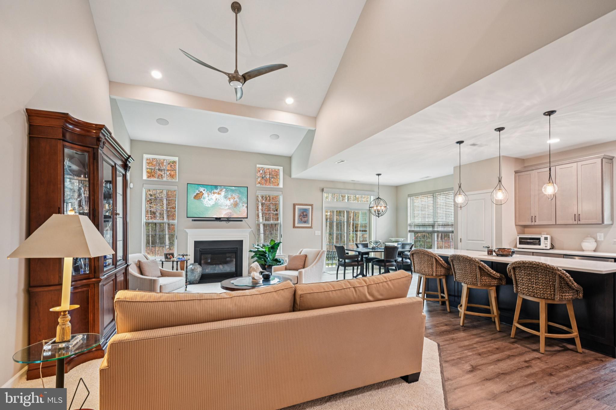 3815 CASTLETON DRIVE