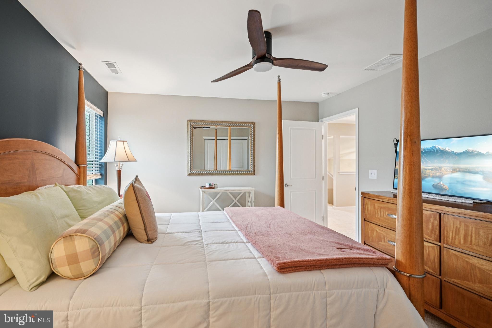 3815 CASTLETON DRIVE