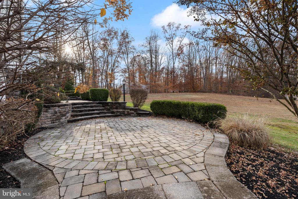 205 SHERWIN ROAD