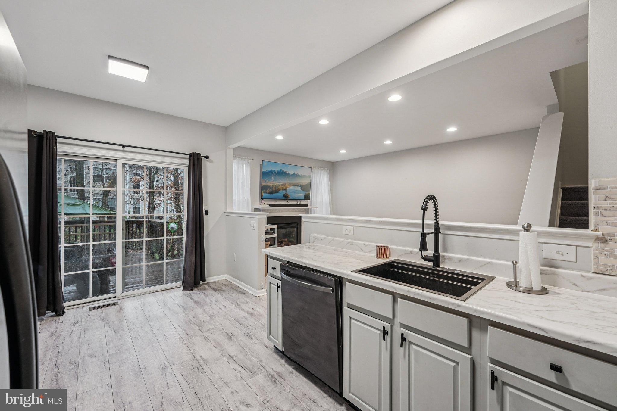 208 CHANCELLOR DRIVE