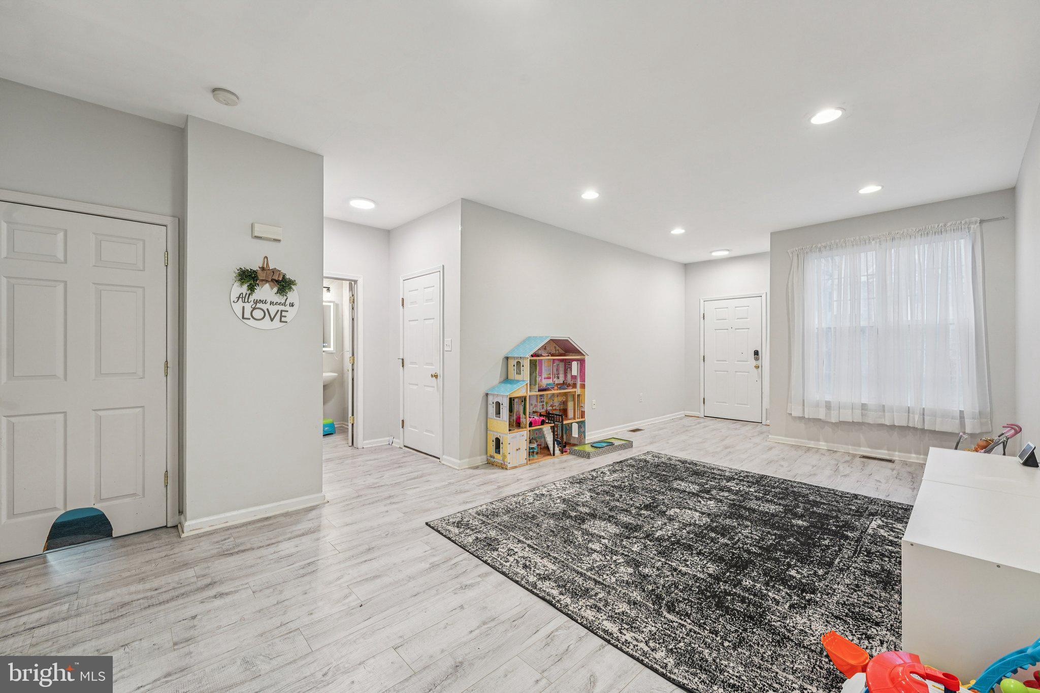 208 CHANCELLOR DRIVE