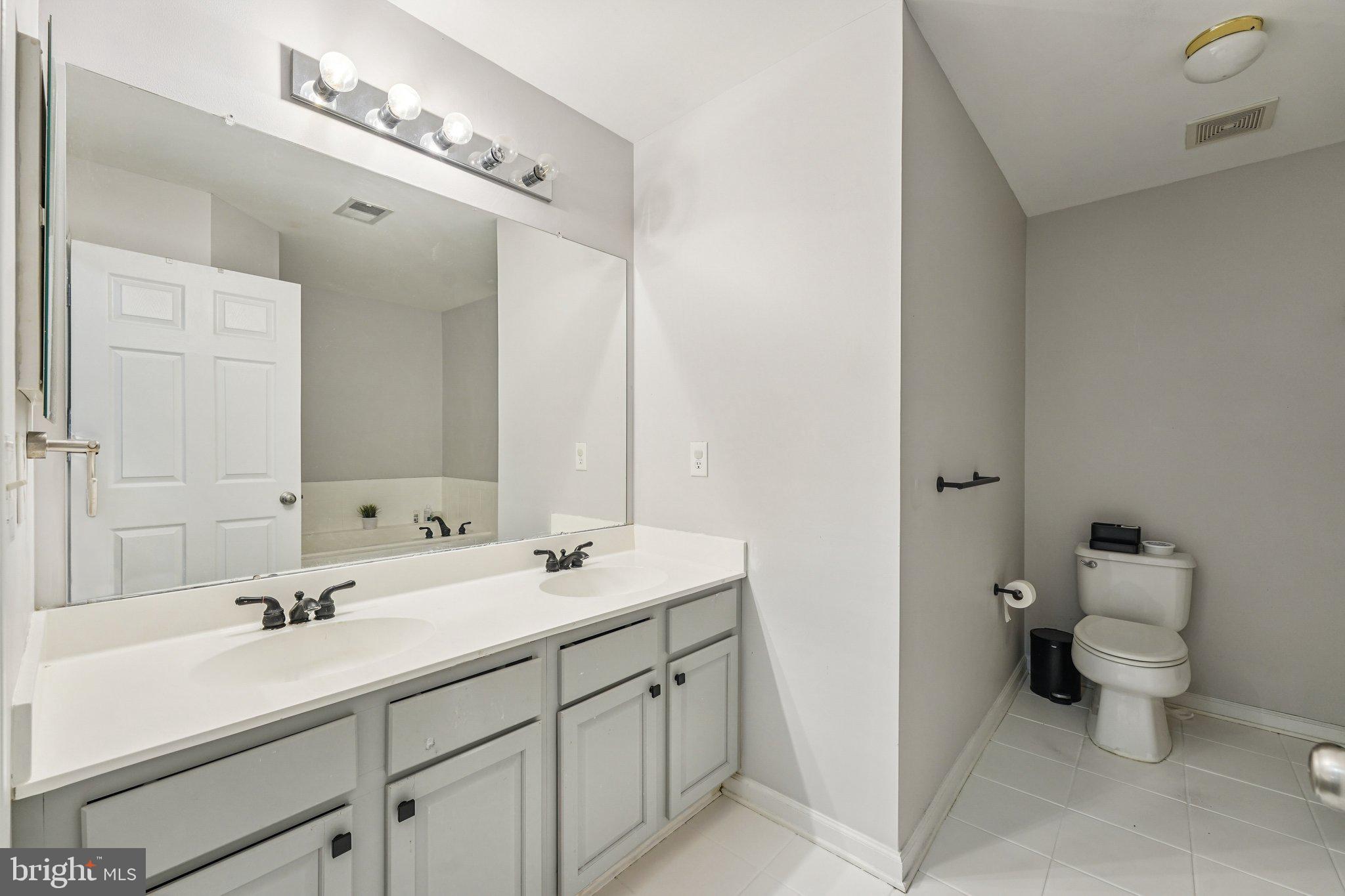 208 CHANCELLOR DRIVE