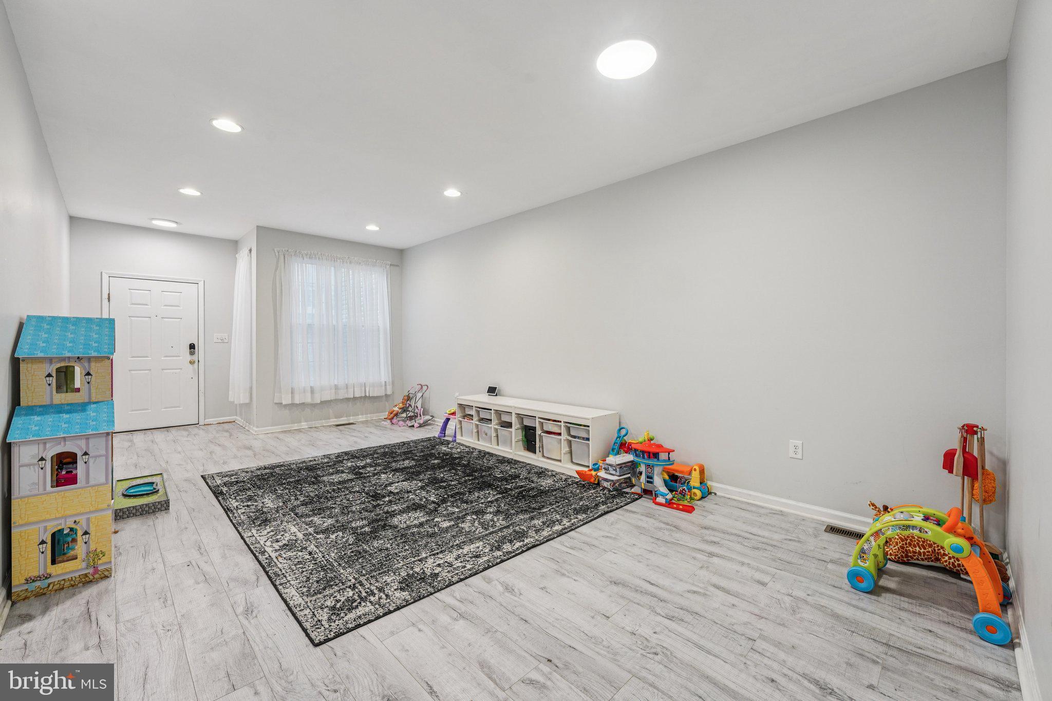 208 CHANCELLOR DRIVE