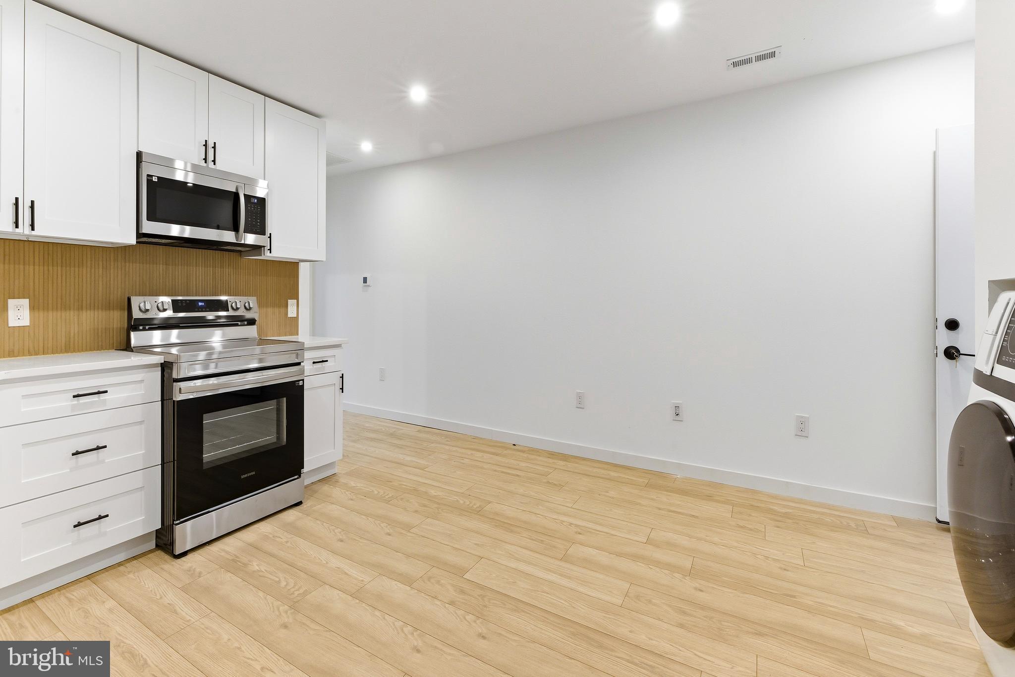 201 BROADWAY RES C
