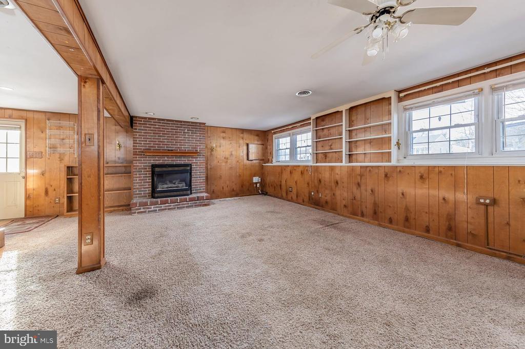 28 ASH AVENUE