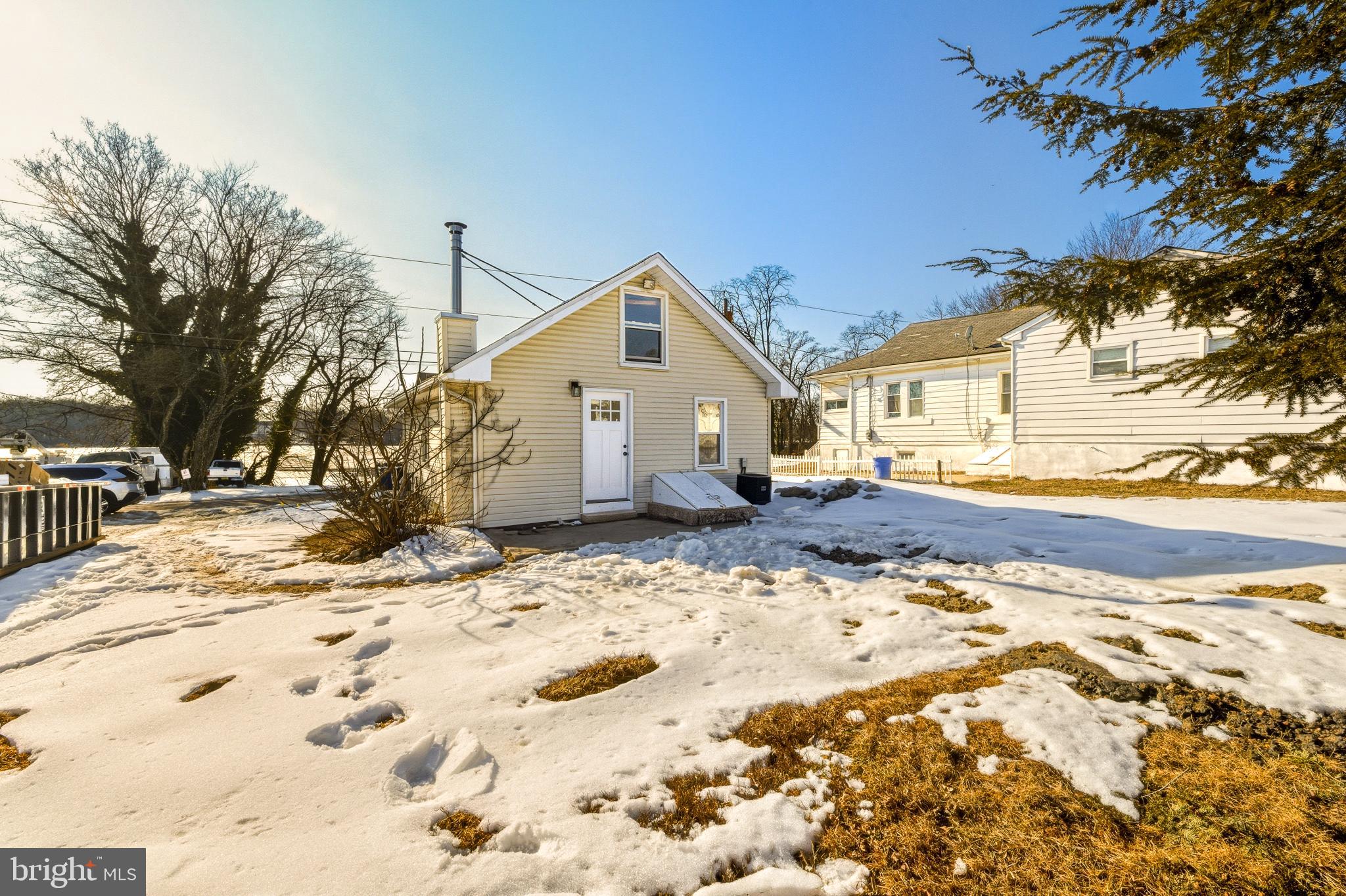 109 RIVER ROAD DRIVE