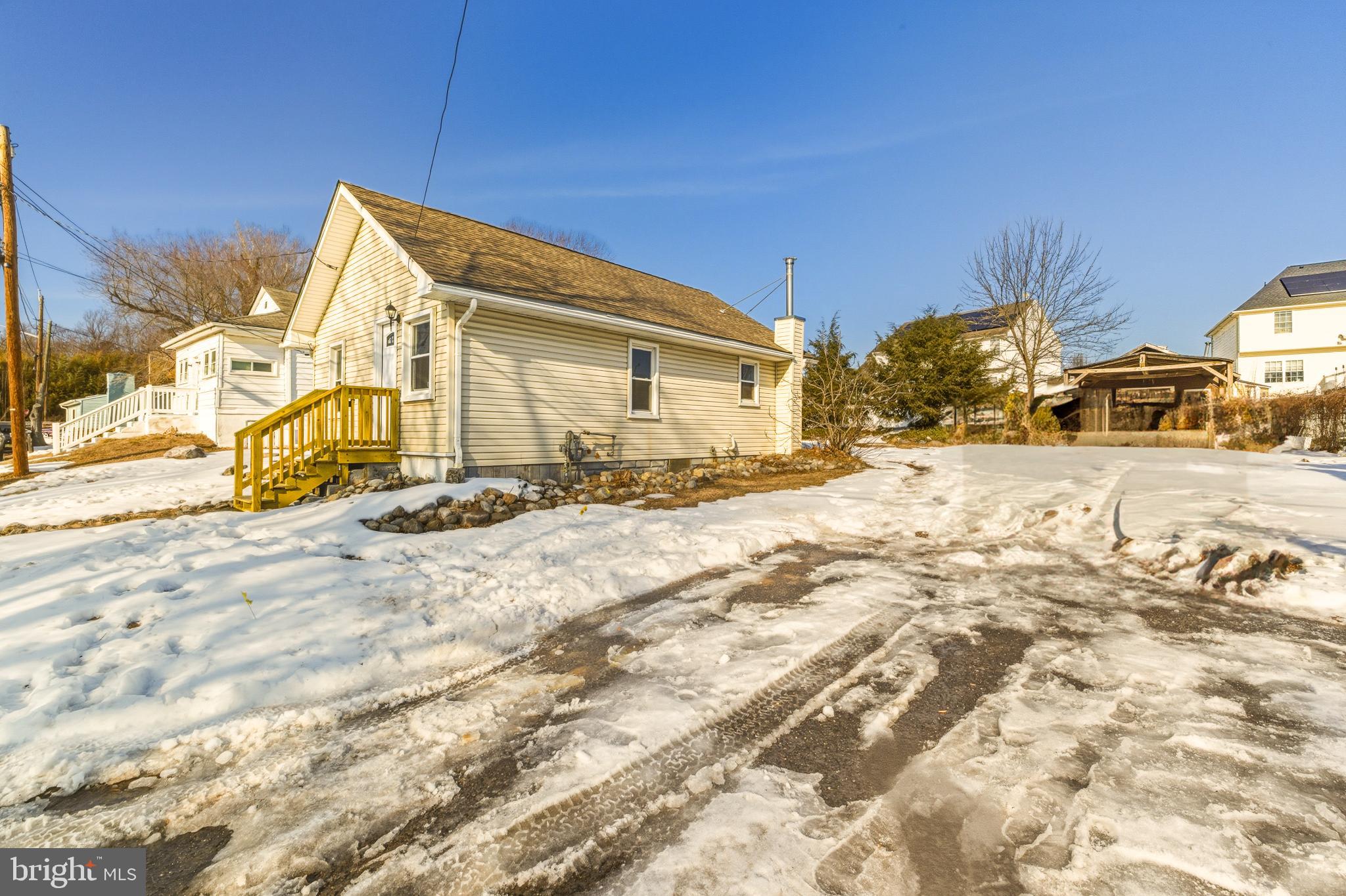 109 RIVER ROAD DRIVE