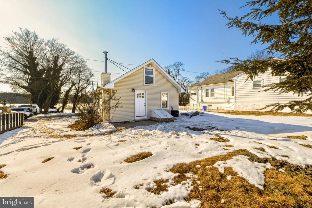 109 RIVER ROAD DRIVE
