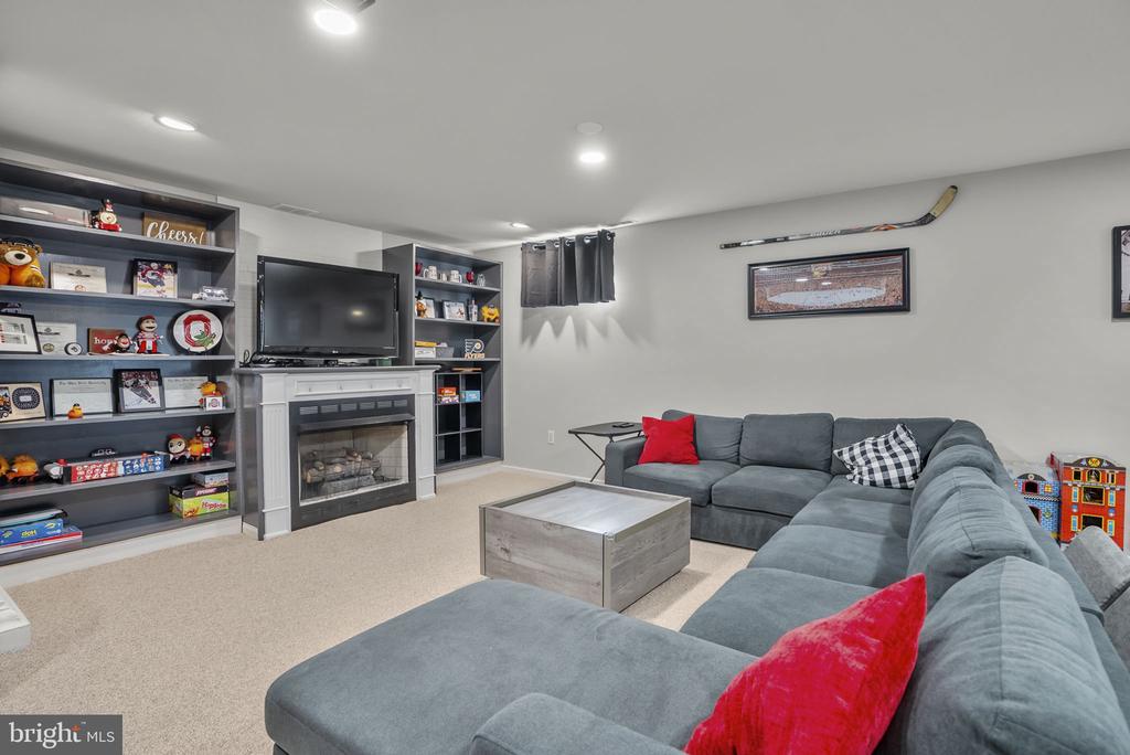 14 STANGER COURT