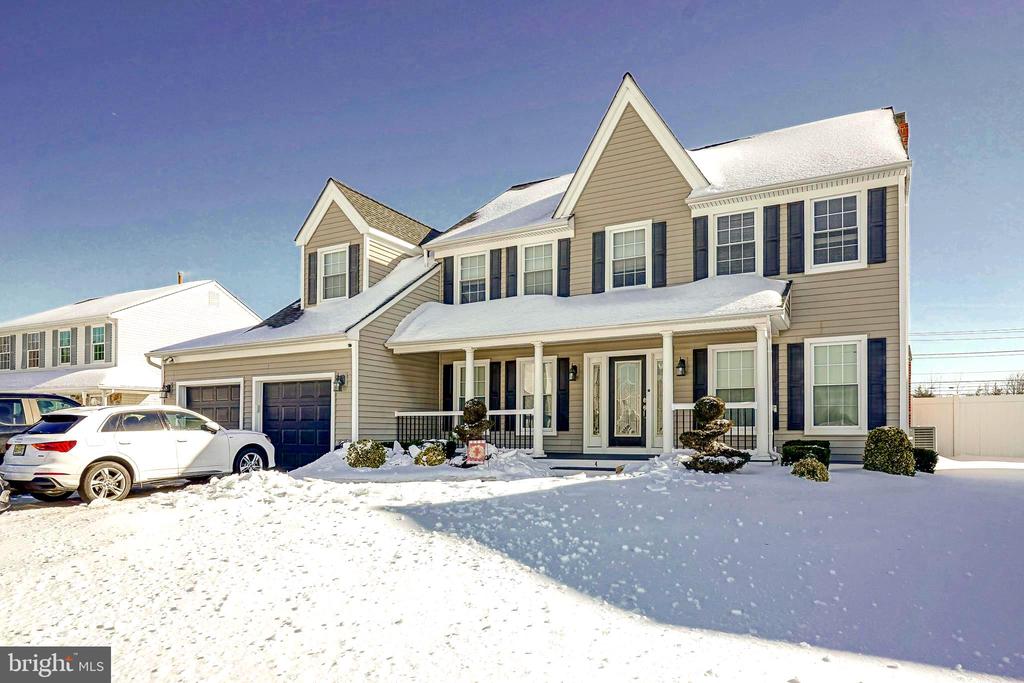 14 LORNE ROAD