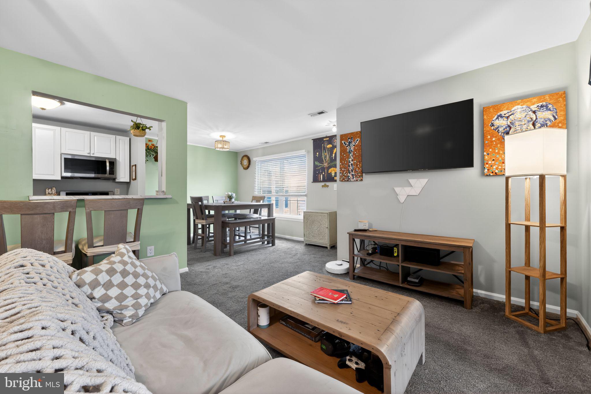 108 STEEPLECHASE COURT