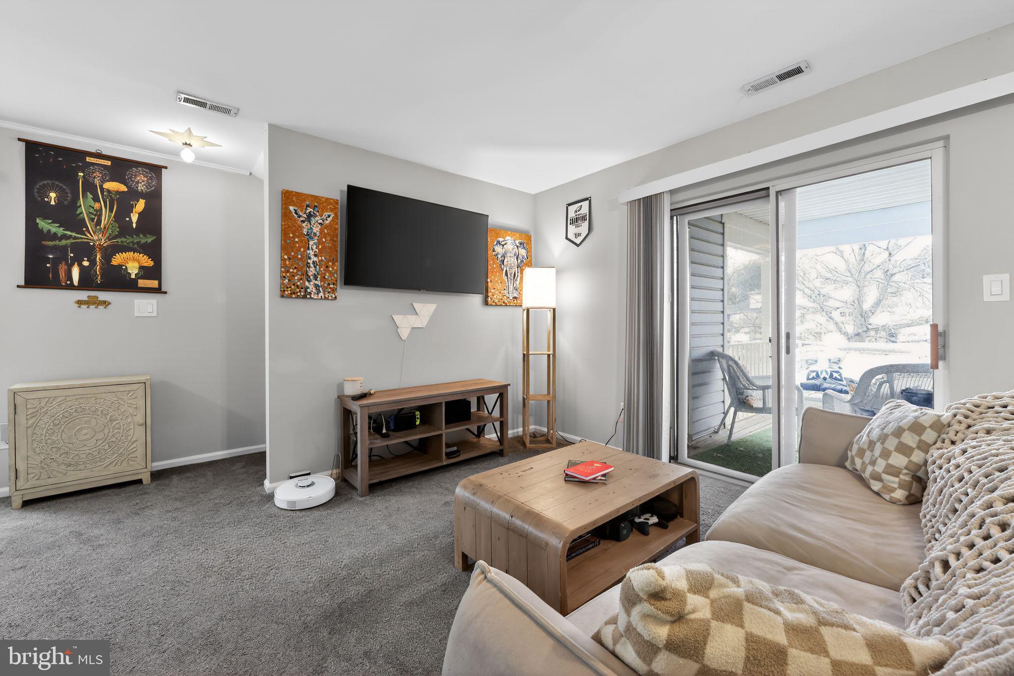 108 STEEPLECHASE COURT
